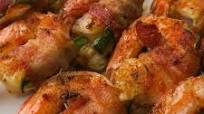 Bacon Wrapped Shrimp {Stuffed with Jalapeños & Cheese} Bacon Wrapped Shrimp {Stuffed with Jalapeños & Cheese}