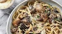 Pasta with Creamy Mushroom Sauce Pasta with Creamy Mushroom Sauce