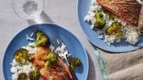 Ginger and Soy Salmon Fillets with Broccoli Ginger and Soy Salmon Fillets with Broccoli