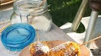 Mazorcas de maíz a la barbacoa con salsa de cilantro y queso Mazorcas de maíz a la barbacoa con salsa de cilantro y queso
