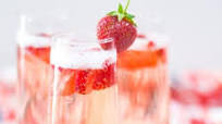 Fresh Strawberry Bellini Cocktail Fresh Strawberry Bellini Cocktail