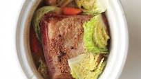 Slow-Cooker Corned Beef and Cabbage Slow-Cooker Corned Beef and Cabbage