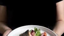 Crispy-Skin Pressure Cooker Salmon Fillet Crispy-Skin Pressure Cooker Salmon Fillet