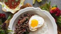 Thai Basil Beef Stir Fry {Pad Gra Pow} Thai Basil Beef Stir Fry {Pad Gra Pow}