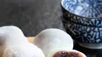 Daifuku Mochi - Japanese Sweet Rice Cakes Daifuku Mochi - Japanese Sweet Rice Cakes