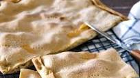 Focaccia di Recco: la ricetta della focaccia ligure al formaggio Focaccia di Recco: la ricetta della focaccia ligure al formaggio