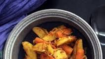 Aloo Gajar ki Sabzi: Potato Carrot Curry Aloo Gajar ki Sabzi: Potato Carrot Curry
