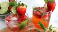 Strawberry Mojito Mocktail Recipe (Vegan) Strawberry Mojito Mocktail Recipe (Vegan)