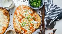 Buffalo Chicken Flatbread Pizzas Buffalo Chicken Flatbread Pizzas