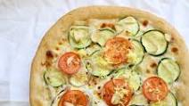 White pizza with zucchini White pizza with zucchini