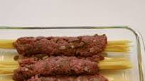 Spaghetti wrapped in Ground Beef Spaghetti wrapped in Ground Beef
