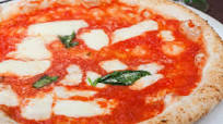 Pizza Margherita: la ricetta e i consigli per prepararla alla perfezione Pizza Margherita: la ricetta e i consigli per prepararla alla perfezione
