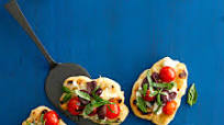 Double-Cheese Pizzas with Fire-Roasted Tomatoes Double-Cheese Pizzas with Fire-Roasted Tomatoes