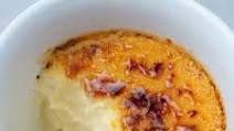 Easy Homemade Crème brûlée dessert Easy Homemade Crème brûlée dessert