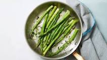 Sauteed Asparagus with Garlic and Thyme Sauteed Asparagus with Garlic and Thyme