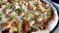 Pizza de pollo BBQ con piña Pizza de pollo BBQ con piña
