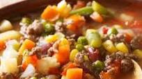 Old-Fashioned Vegetable Beef Soup (Easy Recipe) Old-Fashioned Vegetable Beef Soup (Easy Recipe)