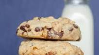 Vegan Salted Chocolate Chip & Walnut Cookies Vegan Salted Chocolate Chip & Walnut Cookies
