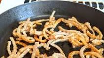 How to Make Pork Crackling in a Frying Pan How to Make Pork Crackling in a Frying Pan
