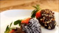 Valentine’s Day Treat: Chocolate Covered Strawberries Valentine’s Day Treat: Chocolate Covered Strawberries