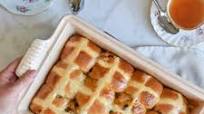 Cinnamon Hot Cross Buns Cinnamon Hot Cross Buns
