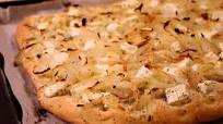 Focaccia cu ceapa si branza Focaccia cu ceapa si branza