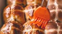 Light and Fluffy Hot Cross Buns Light and Fluffy Hot Cross Buns