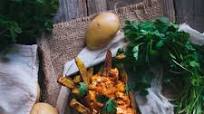 Oven Baked Curry Fries with a Tikka Masala Sauce Oven Baked Curry Fries with a Tikka Masala Sauce