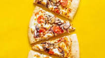 Goat Cheese Pizza with Arugula and White Sauce Goat Cheese Pizza with Arugula and White Sauce