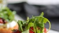 Easy Arugula and Blistered Tomato Crostini Easy Arugula and Blistered Tomato Crostini