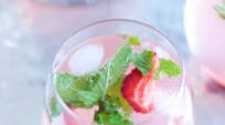 Low Carb Strawberry Lemonade Mojitos Low Carb Strawberry Lemonade Mojitos