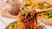 Hot Dry Noodles (Re Gan Mian, 热干面) Hot Dry Noodles (Re Gan Mian, 热干面)