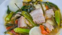 Sinigang na Baboy with Gabi Sinigang na Baboy with Gabi