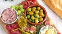 Simple Mediterranean Antipasti Platter Simple Mediterranean Antipasti Platter