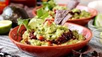 Layered Chipotle Guacamole Layered Chipotle Guacamole