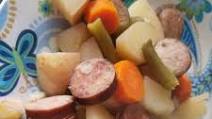Slow cooker kielbasa and potatoes Slow cooker kielbasa and potatoes