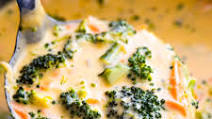 30 Minute Broccoli Cheddar Soup (Better than Panera!) 30 Minute Broccoli Cheddar Soup (Better than Panera!)