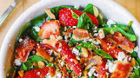 Strawberry Spinach Salad with Bacon and Toasted Almonds Strawberry Spinach Salad with Bacon and Toasted Almonds