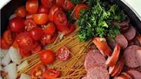 One Pot Creamy Spaghetti and Sausage Recipe One Pot Creamy Spaghetti and Sausage Recipe