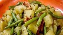 Crockpot Ham, Green Beans & Potatoes Recipe - (3.8/5) Crockpot Ham, Green Beans & Potatoes Recipe - (3.8/5)