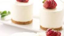 No Bake Cheesecake with a Surprise Inside No Bake Cheesecake with a Surprise Inside