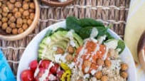 Instant Pot Mediterranean Quinoa Bowl with Lemon Garlic Chicken Instant Pot Mediterranean Quinoa Bowl with Lemon Garlic Chicken