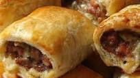 Cheesy Beef and Bacon Sausage Rolls Cheesy Beef and Bacon Sausage Rolls