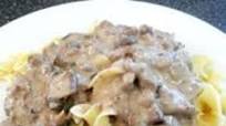 HAMBURGER STROGANOFF HAMBURGER STROGANOFF