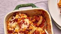 Recipe: Pepperoni Pizza Baked Pasta Recipe: Pepperoni Pizza Baked Pasta