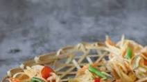 Som Tum Thai spicy salad 🌶 🥗 Som Tum Thai spicy salad 🌶 🥗