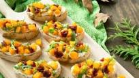 Roasted Pumpkin Bruschetta with Ricotta and Cranberry Sauce Roasted Pumpkin Bruschetta with Ricotta and Cranberry Sauce