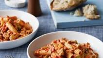 Chicken Sausage Rigatoni in a Spicy Vodka Sauce Chicken Sausage Rigatoni in a Spicy Vodka Sauce
