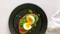 Beet Hummus and Smashed Pea Breakfast Toast Beet Hummus and Smashed Pea Breakfast Toast