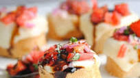 Caprese Bruschetta Caprese Bruschetta